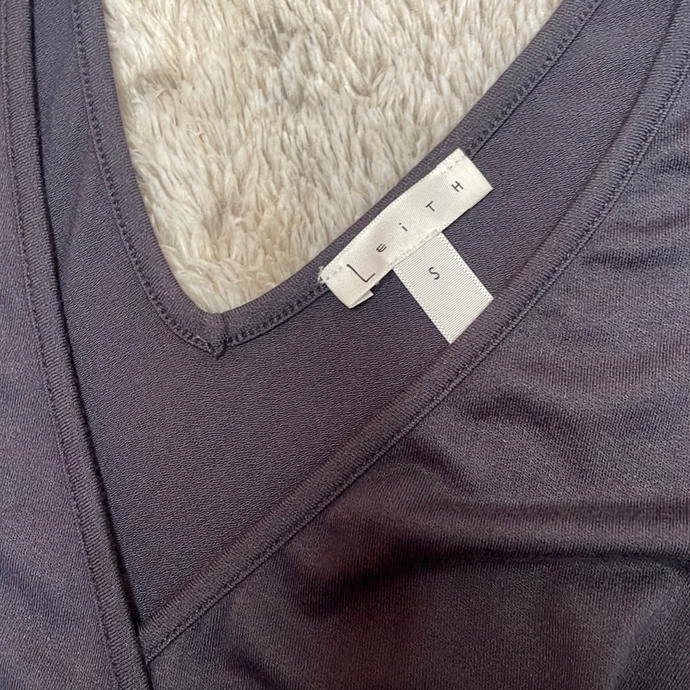 LEITH Ruffle Sleeve Wrap Top - Picture 7 of 8